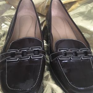 Naturalizer’s flats worn 2 Times. Comfortable shoe